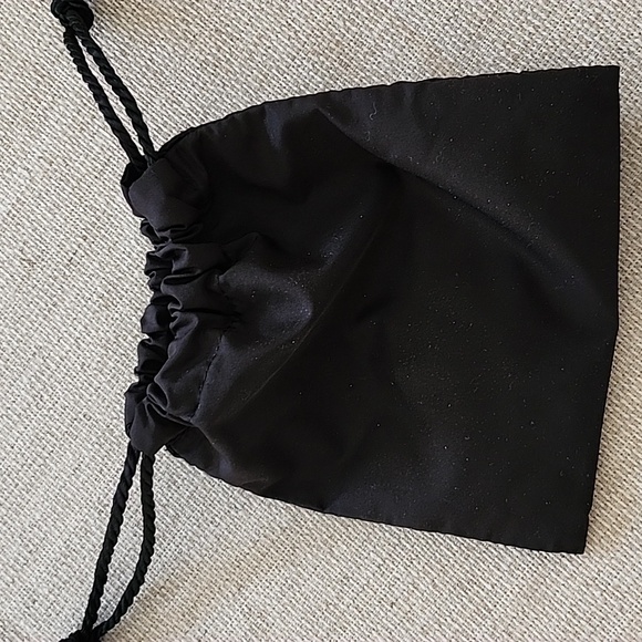 Chanel authentic black drawstring pouch new - Picture 2 of 4
